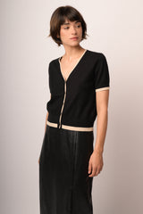 Cardigan in maglia nera con profili lurex