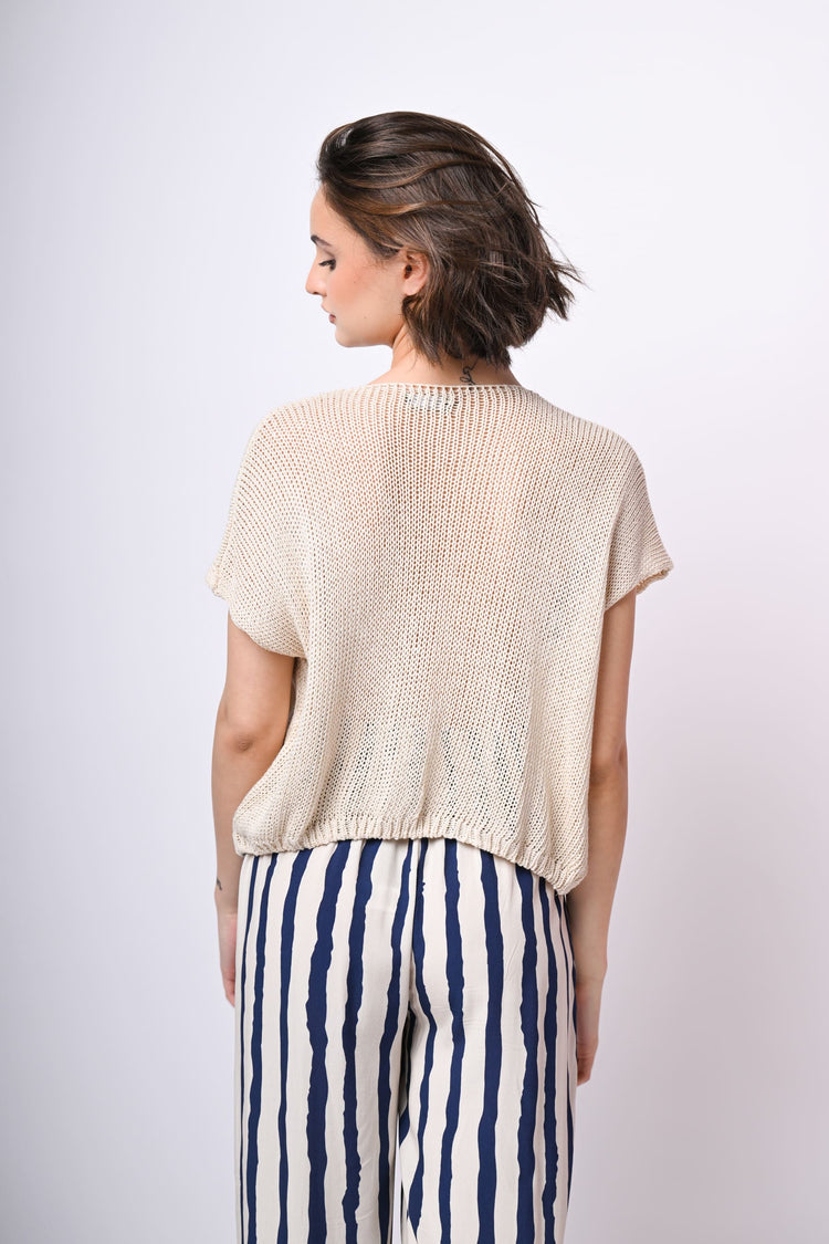 Top in maglia con laccetti