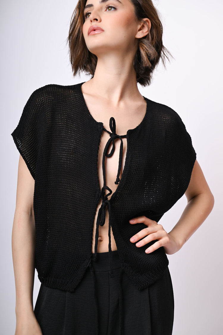 Top in maglia con laccetti