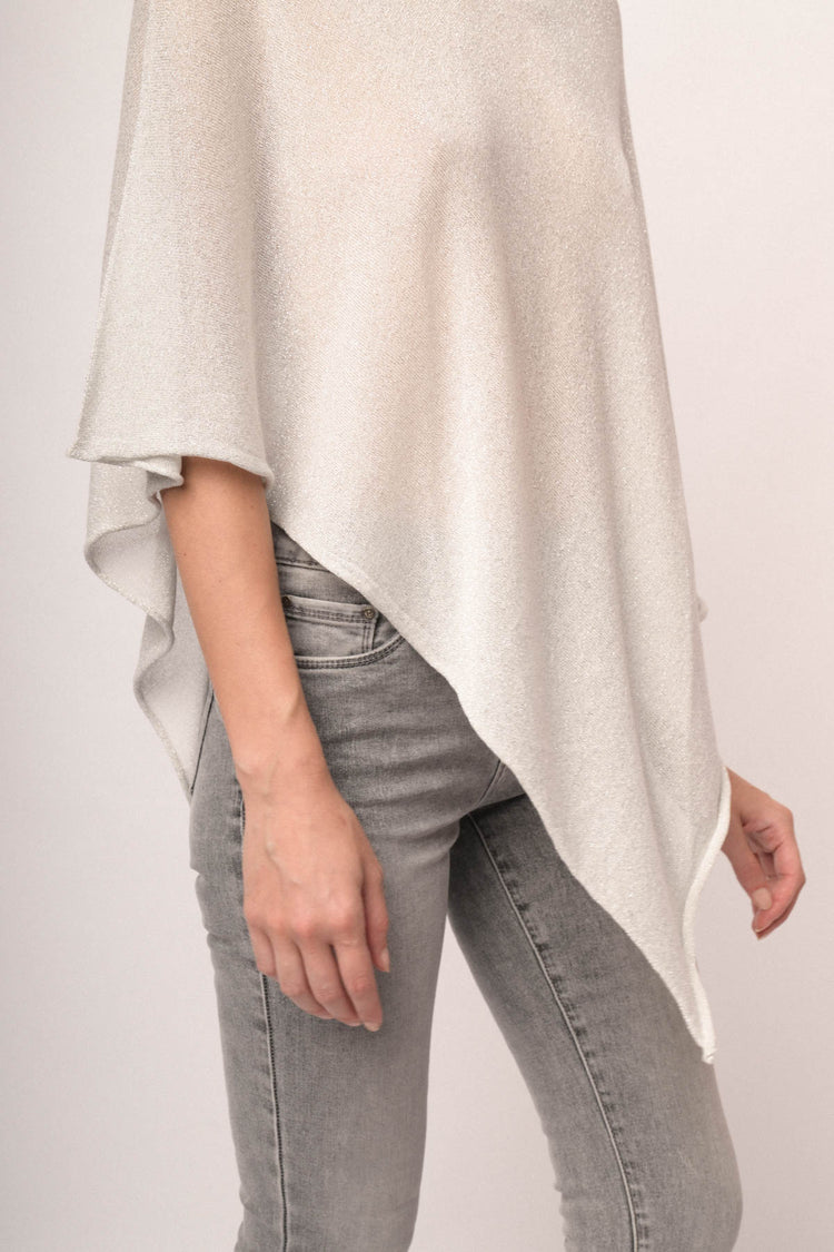 Poncho in maglia lurex argento