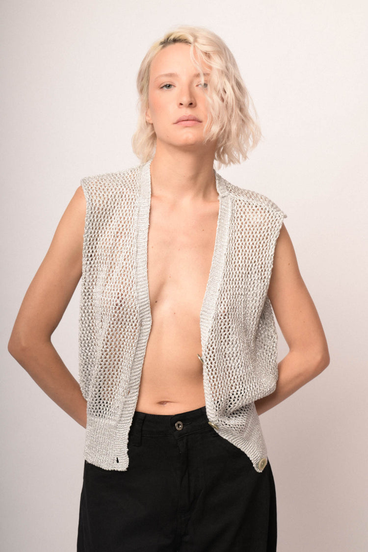 Gilet in maglia crochet lurex argento