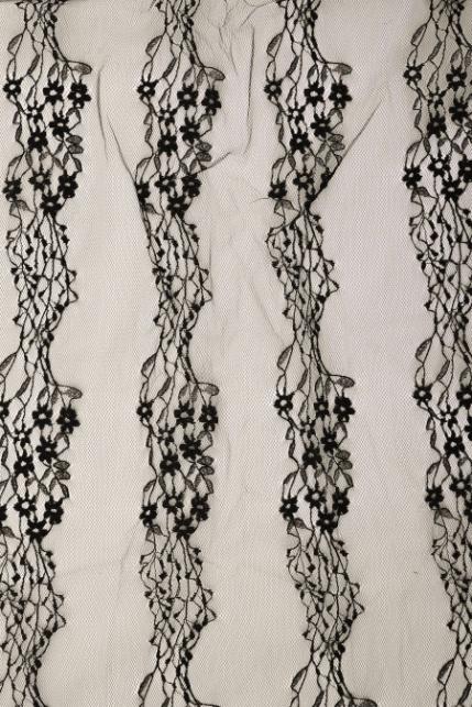 Stola in pizzo nero
