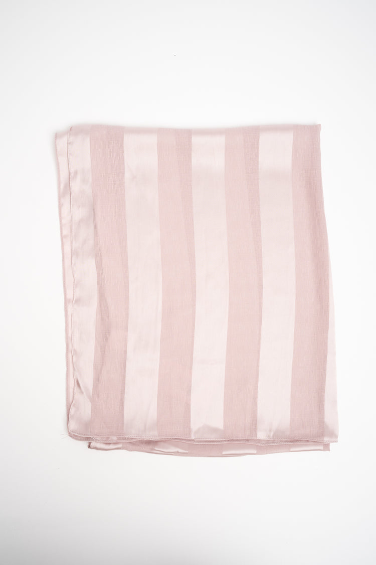 Stola a righe rosa pastello