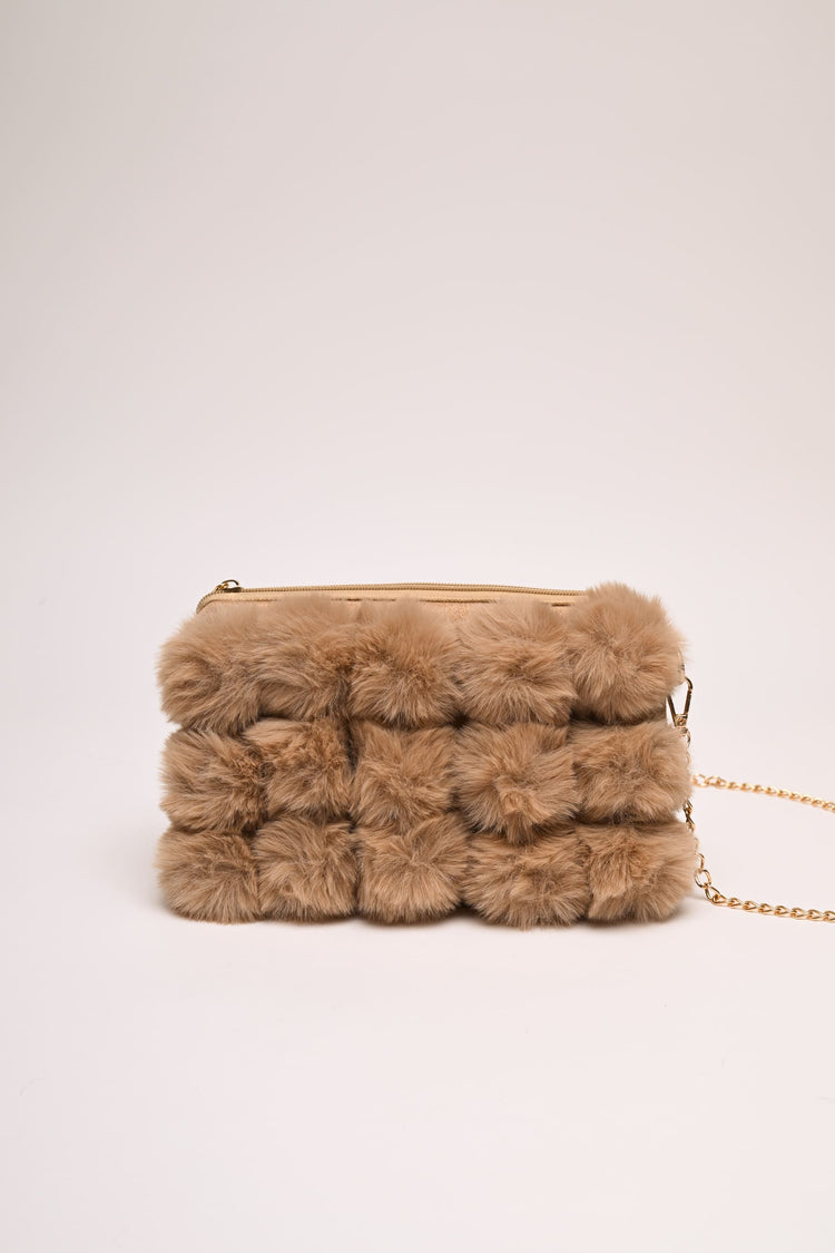Borsa con pompon in faux fur