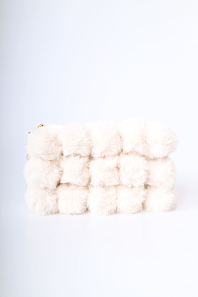 Borsa a pompon in faux fur