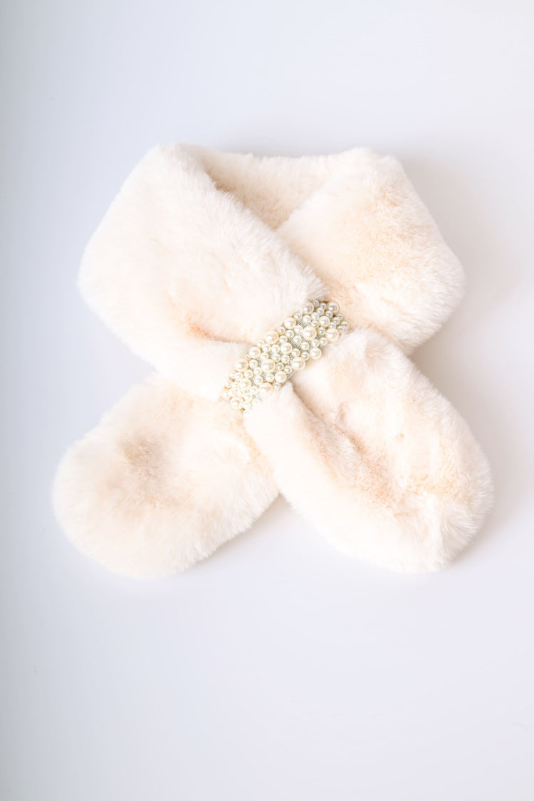 Sciarpa in faux fur con perle