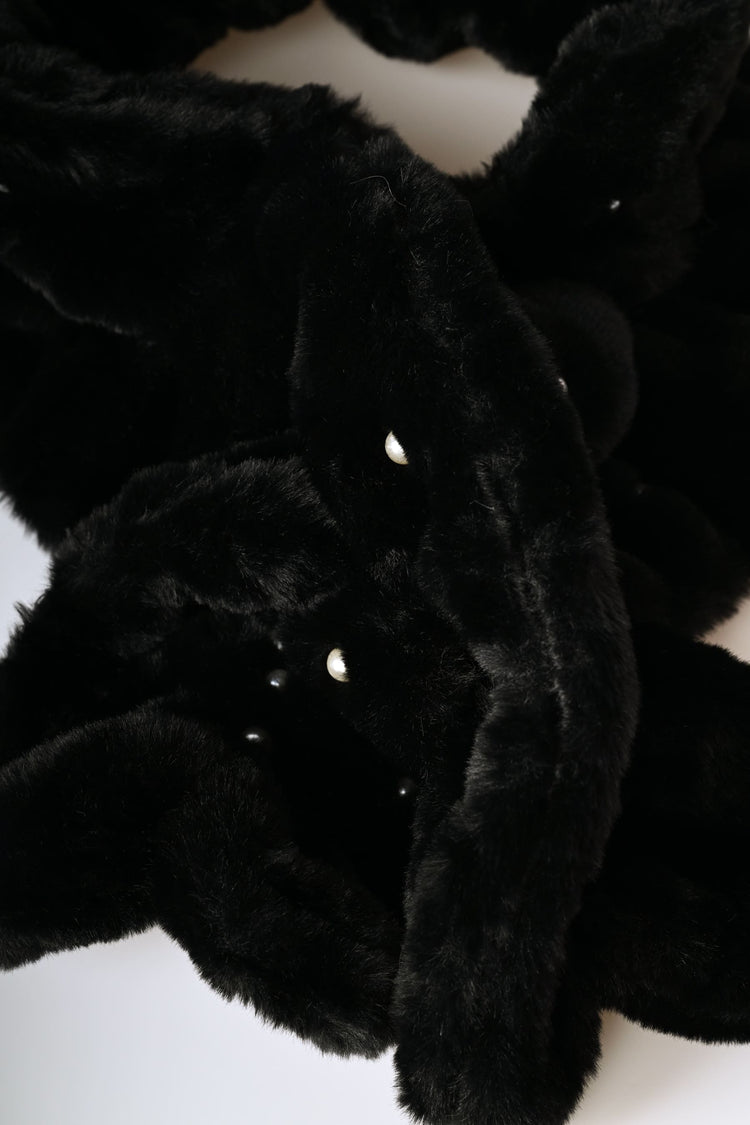 Sciarpa in faux fur con perle