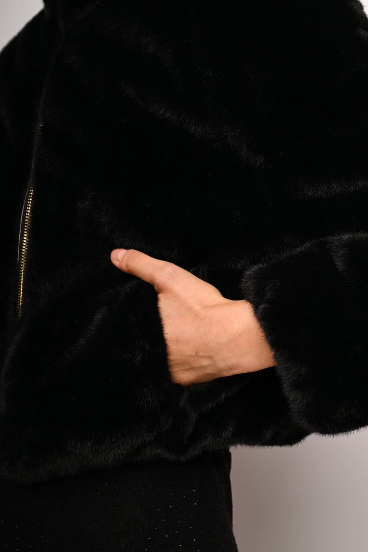 Bomber in faux fur