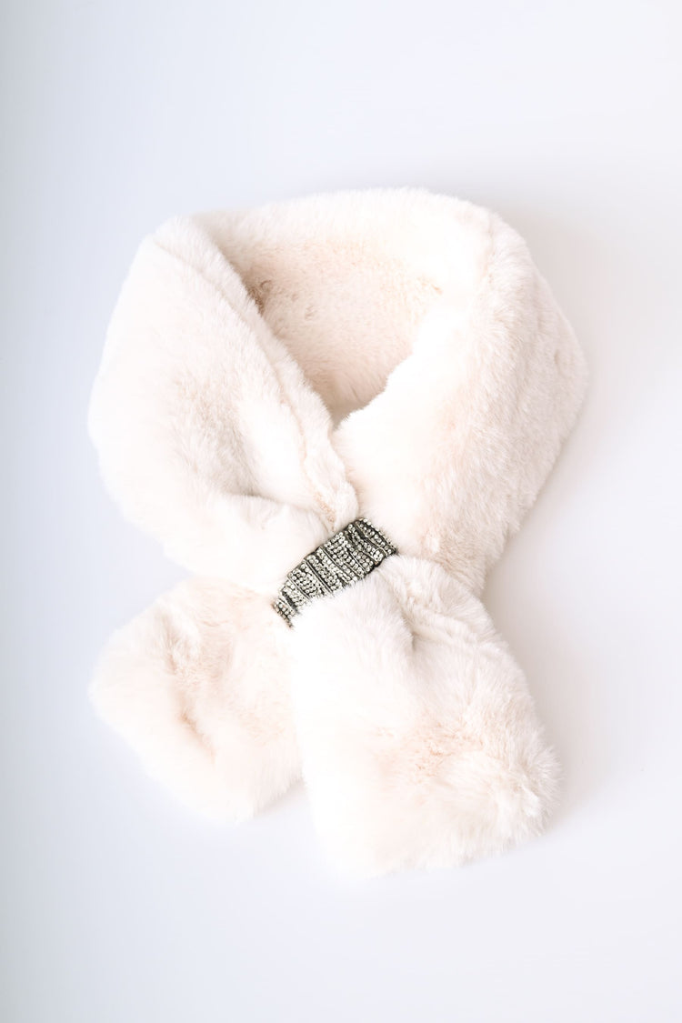 Sciarpa in faux fur con strass