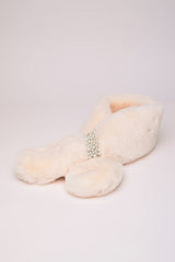Sciarpa in faux fur con anello-gioiello
