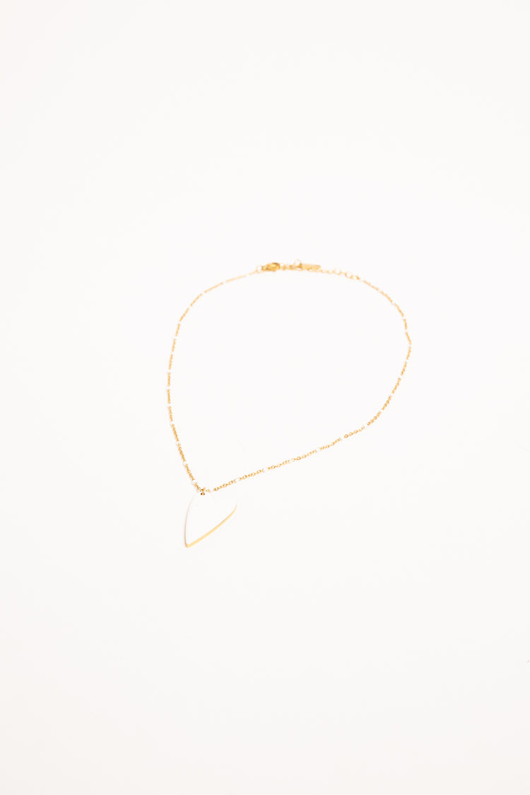Collana con pendente a cuore bianco