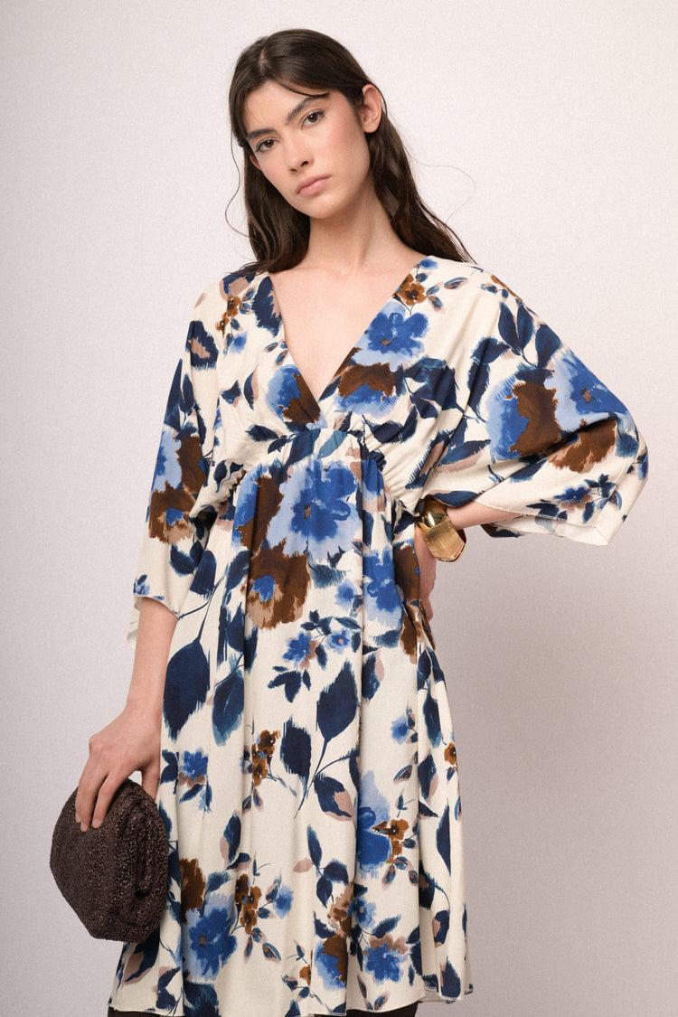 Abito corto a kimono con stampa floreale multicolor