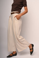 Pantaloni palazzo con cintura