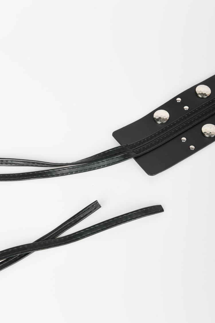 Cintura a fascia con borchie