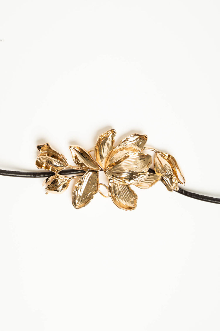 Fusciacca sottile con fiore gioiello oro