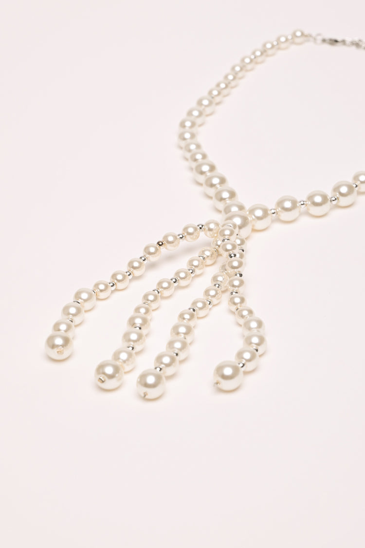 Collana lunga con perline