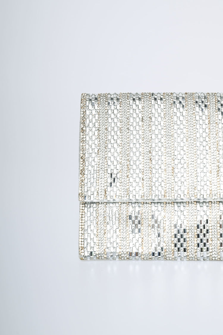 Pochette a righe in strass