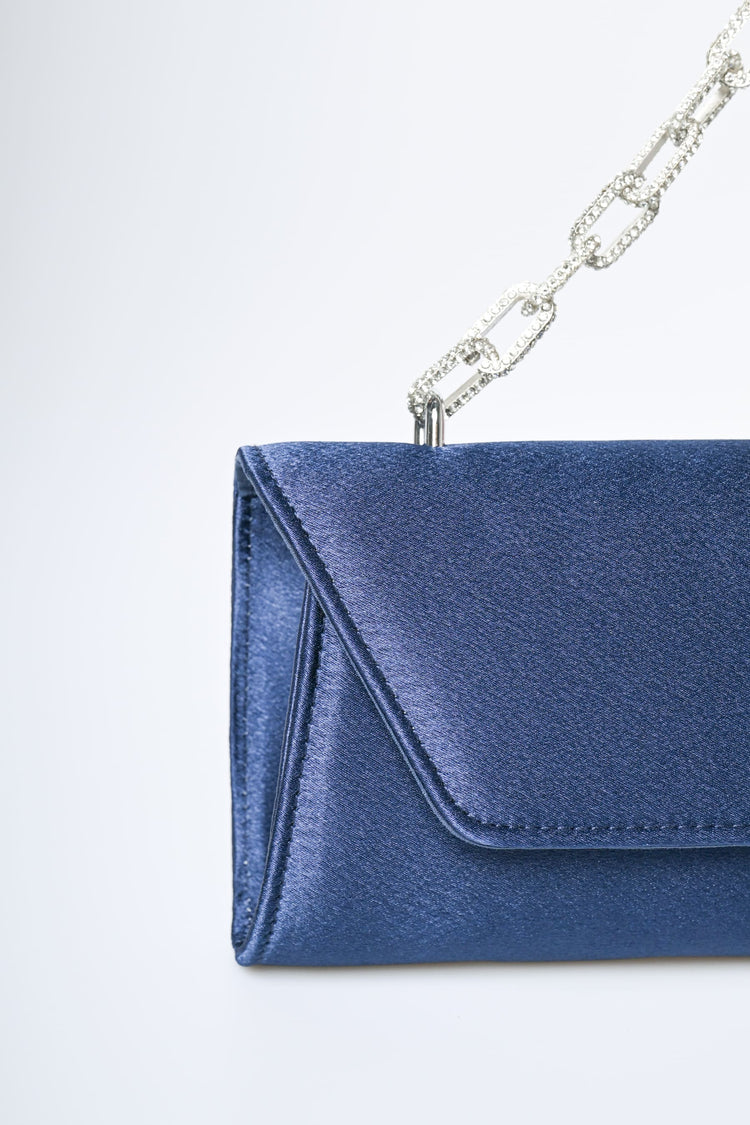 Pochette in raso con manico gioiello