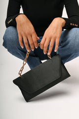 Pochette  in raso con catena-gioiello