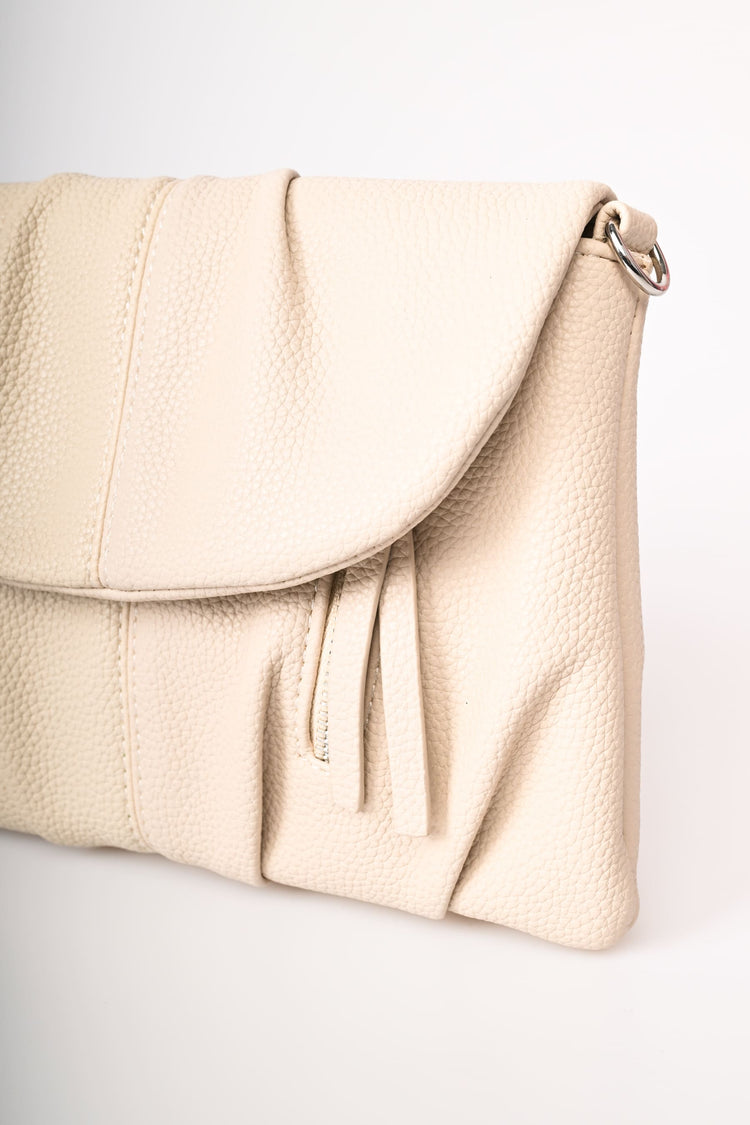 Borsa in similpelle martellata