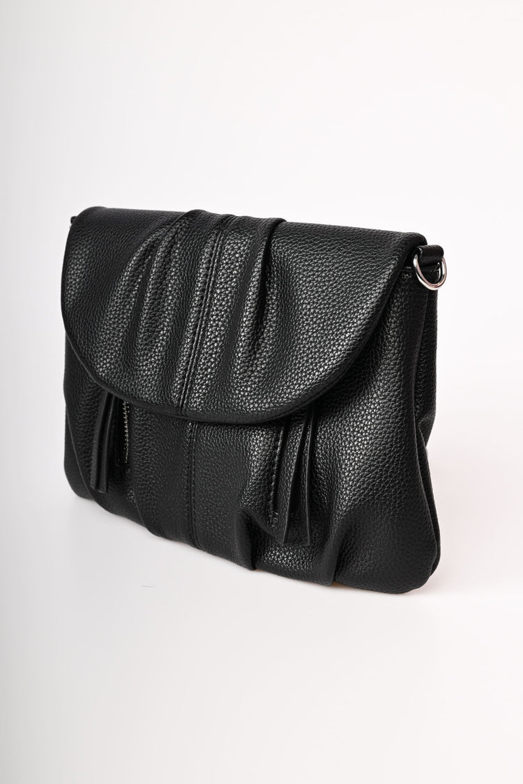 Borsa in similpelle martellata