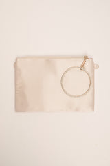 Pochette in raso avorio con manico a cerchio