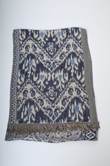 Sciarpa in jacquard a motivo etnico