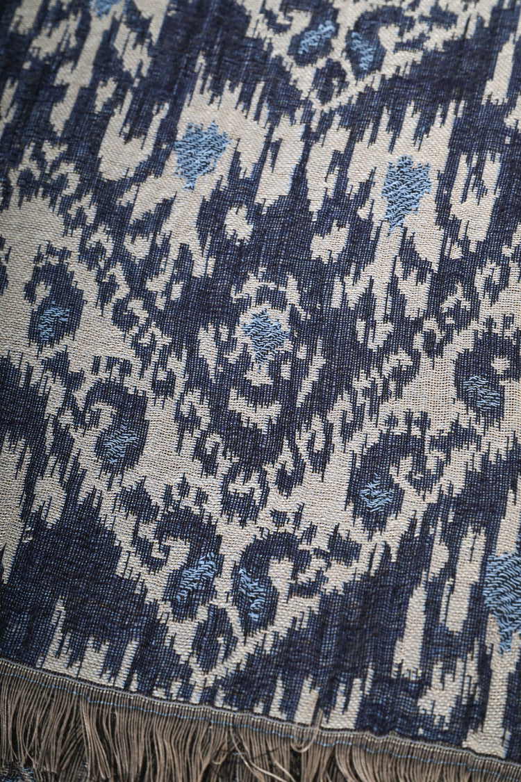 Sciarpa in jacquard a motivo etnico