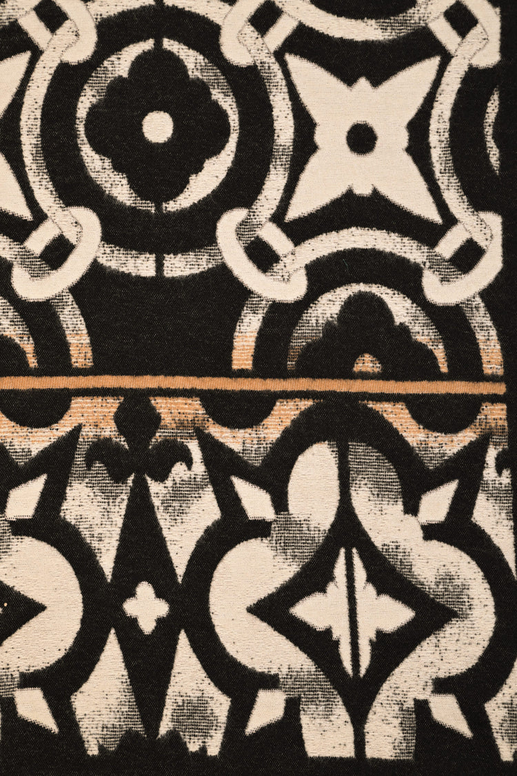 Sciarpa in jacquard geometrico-floreale nera