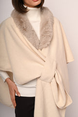 Mantella con collo in faux fur