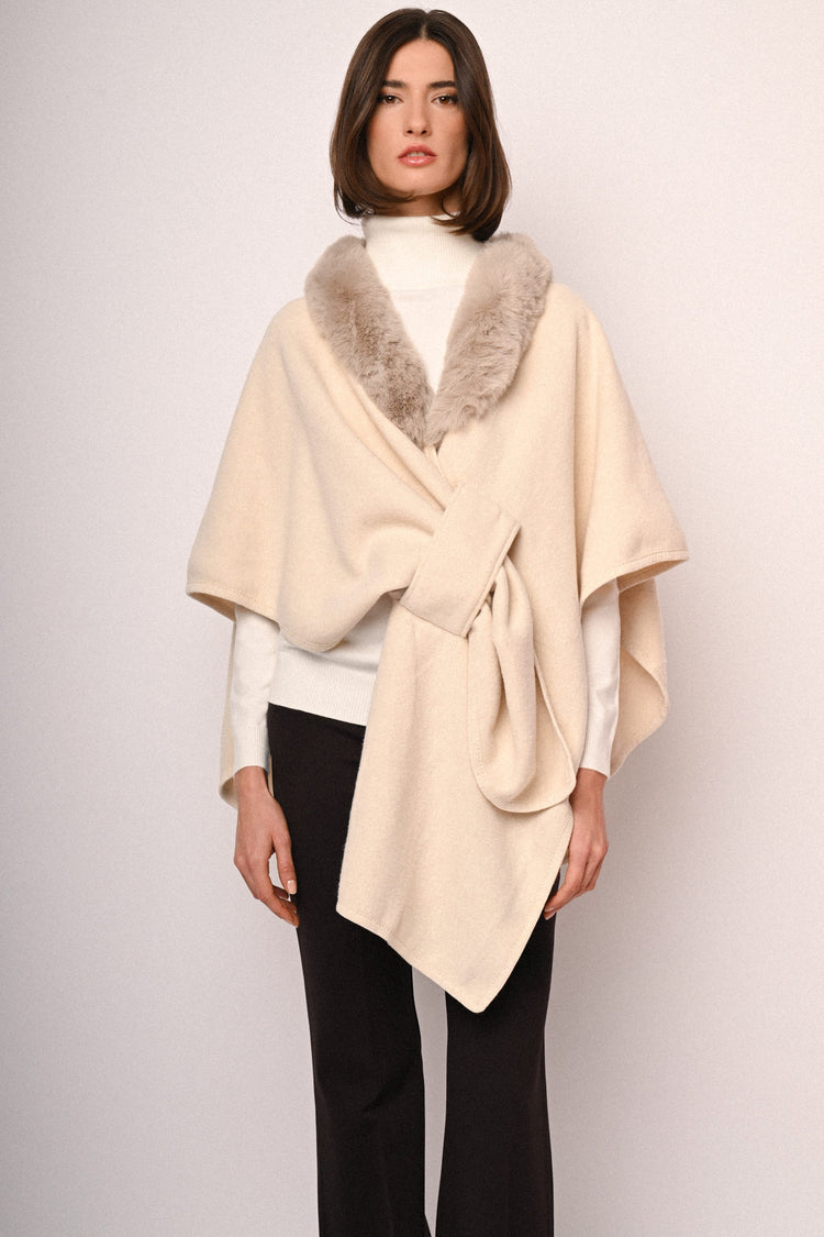 Mantella con collo in faux fur