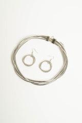 Set collana + orecchini a fili argentati