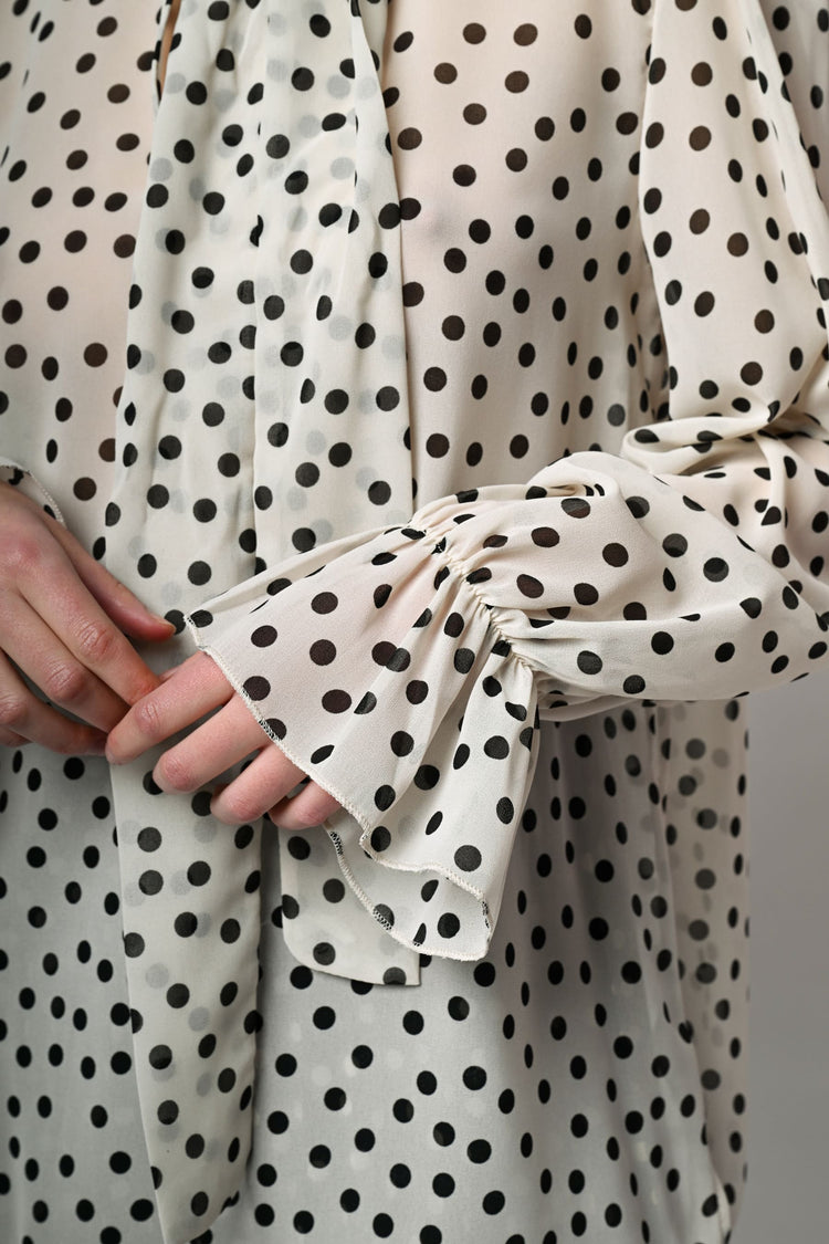 Blusa a stampa pois