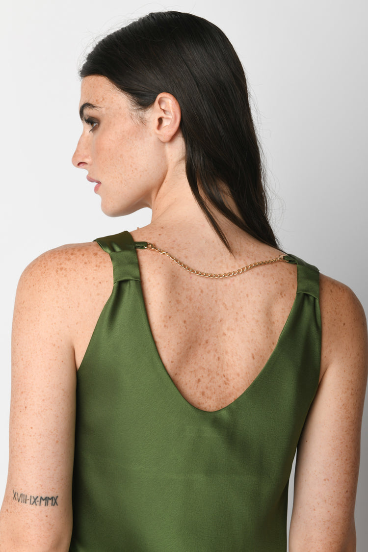 Top in raso con catenella