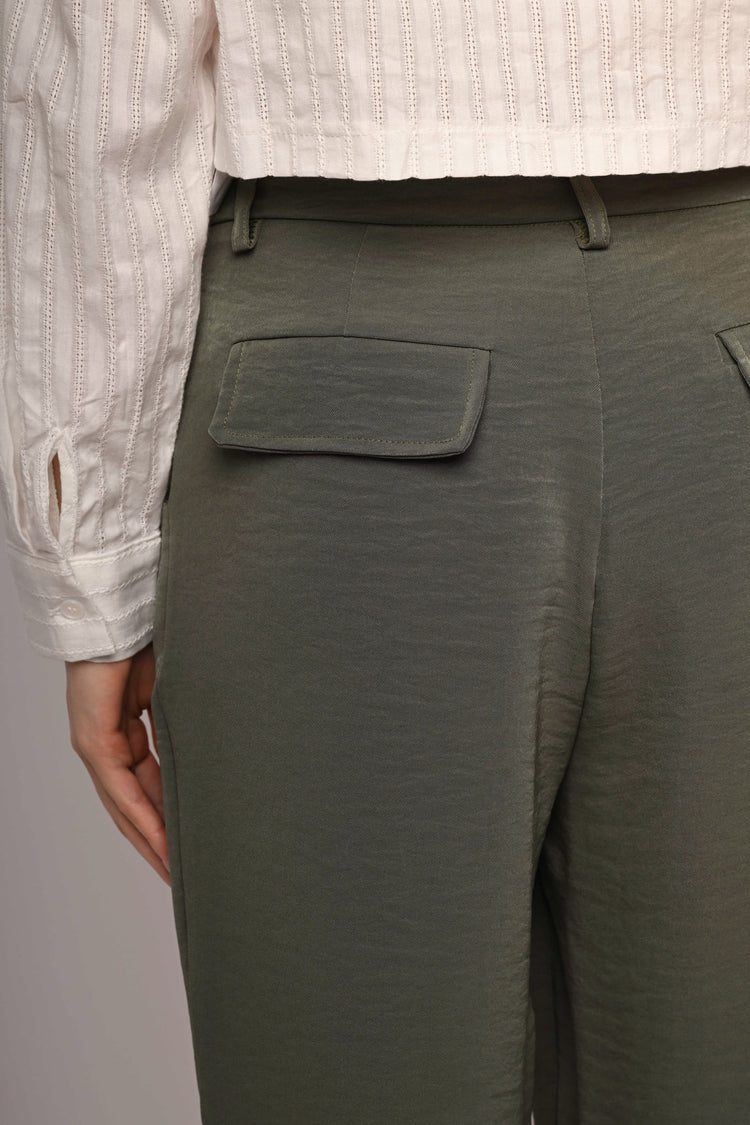 Pantaloni con pinces