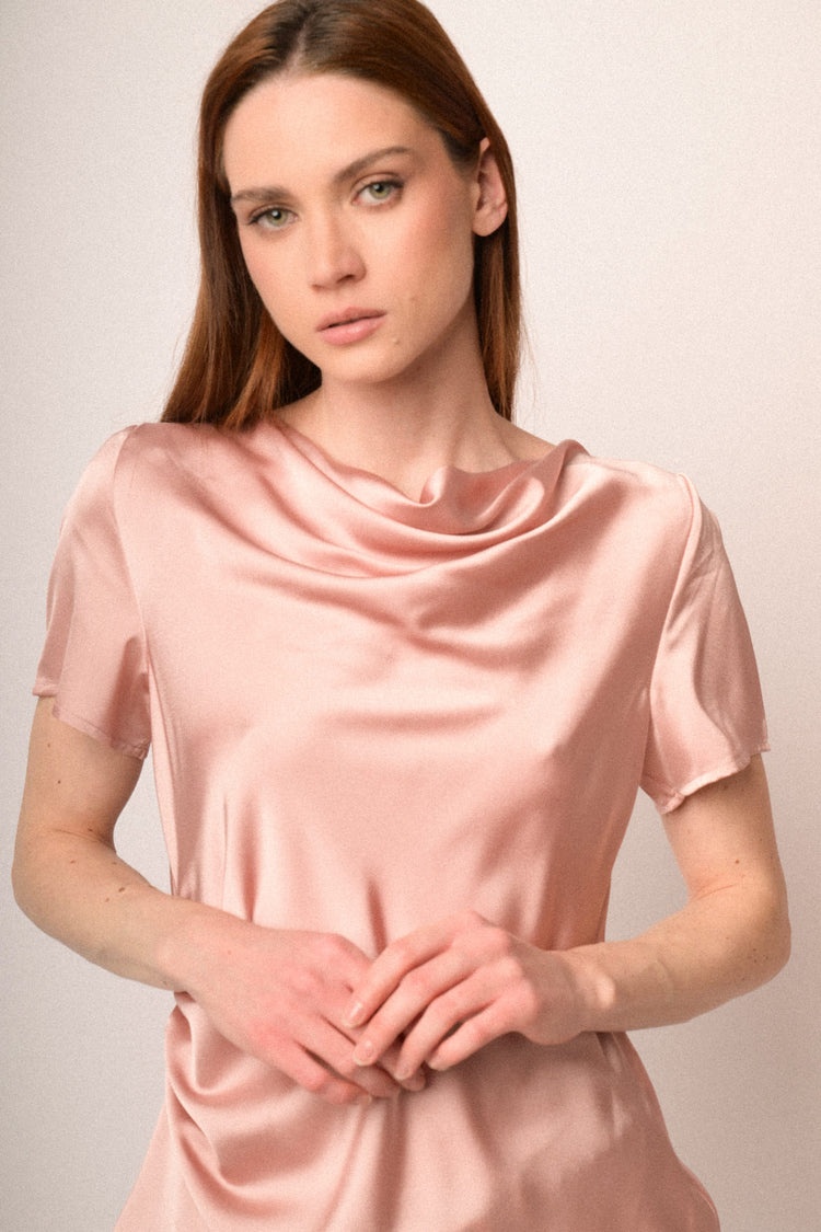T-shirt drappeggiata in raso rosa