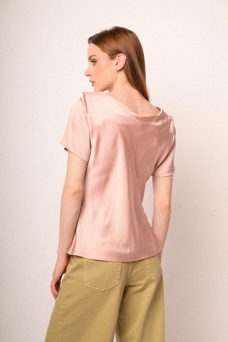 T-shirt drappeggiata in raso rosa